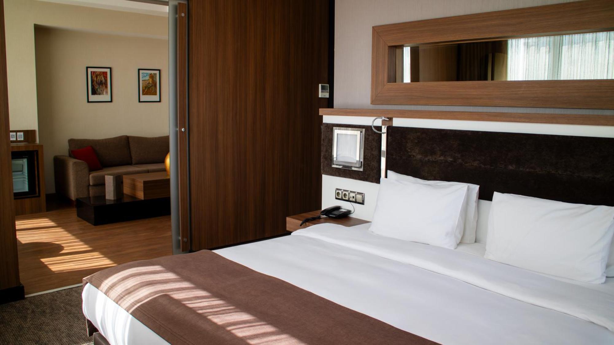 Sam Royal Hotel Eskişehir Esterno foto